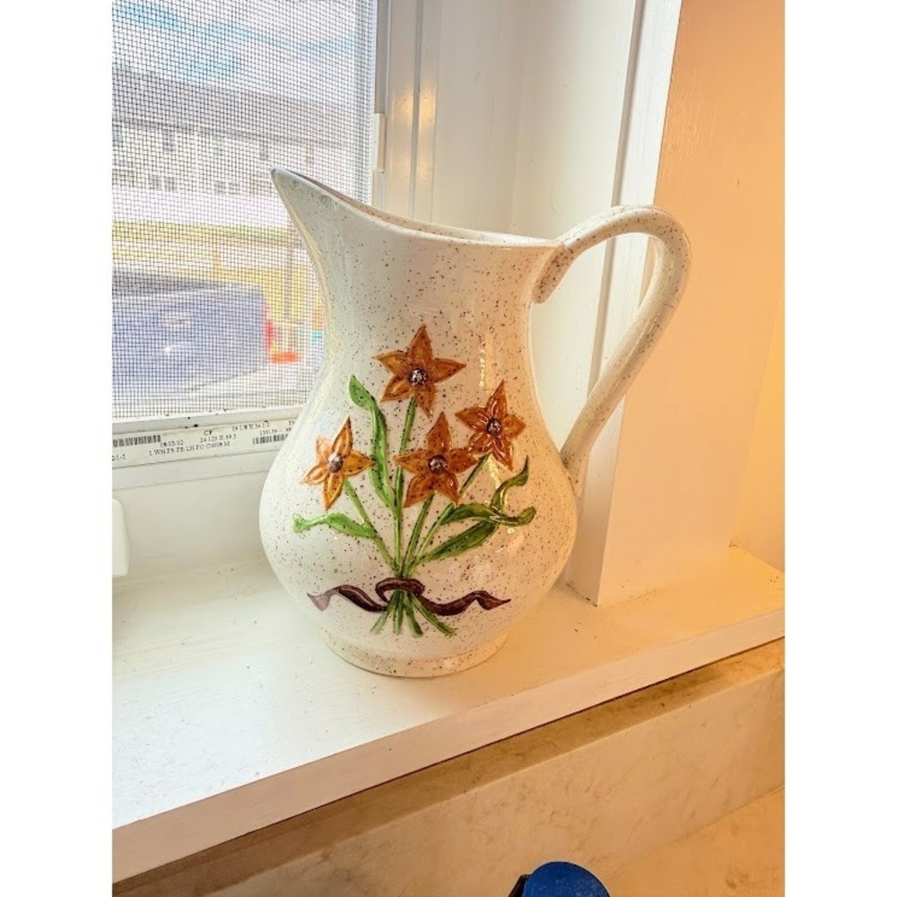 Vintage Speckled Cream Coloured Ceramic Pitcher Jug Floral Vase Orange Lily